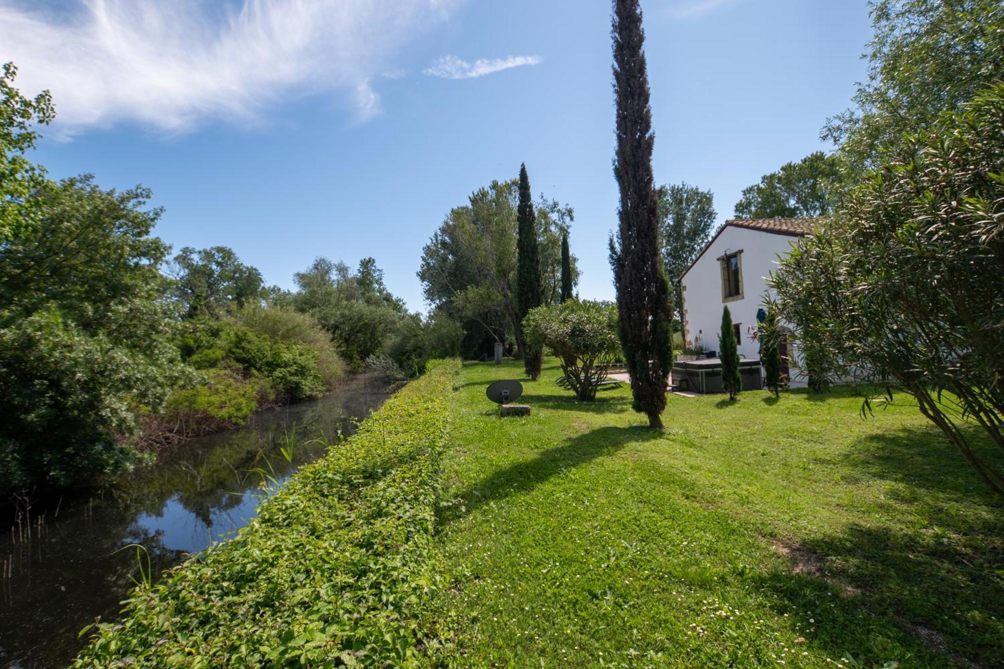 Mas Des Eaux Claires Arles Camargue Villa แซ็ง จิลส์ ภายนอก รูปภาพ